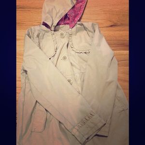 Gymboree khaki raincoat size 7/8